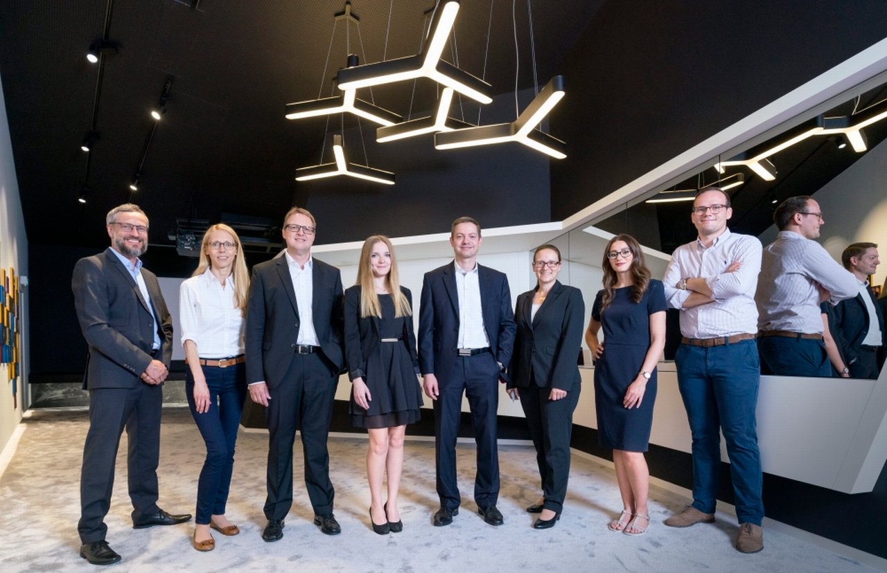 From left to right: Gerd Klevenz, Sabine Hillesheim, Steffen Diel, Alisa Ruths, Klaus Heizmann, Claire Grob-Hemmerich, Zeinab Salman, Jonathan Kluding