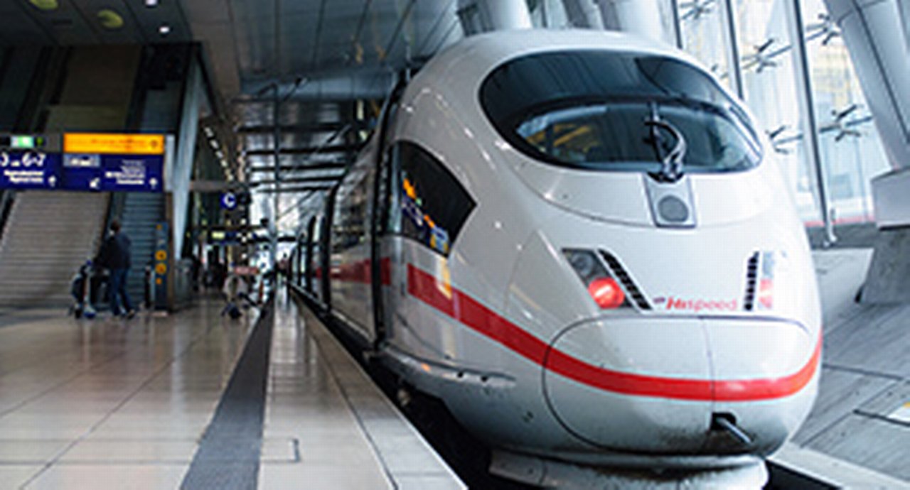 ICE 3 Hispeed Train In Frankfurt Airport Train Station