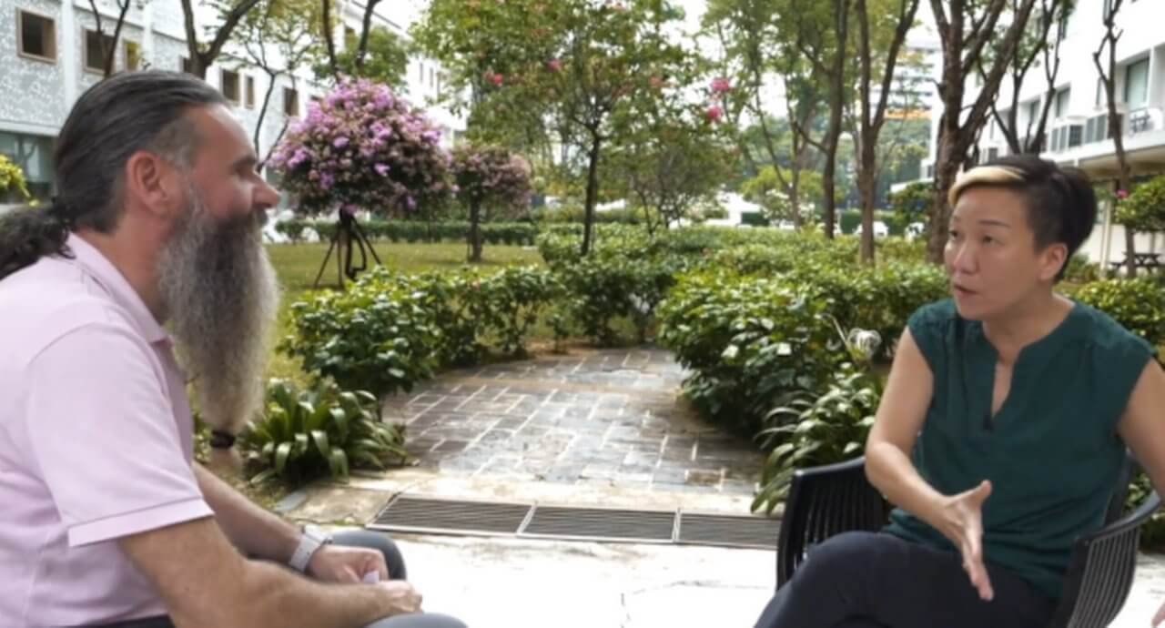 Jürgen Schmitt meets the International Dean of the James Cook University Singapore, May Tan-Mullins