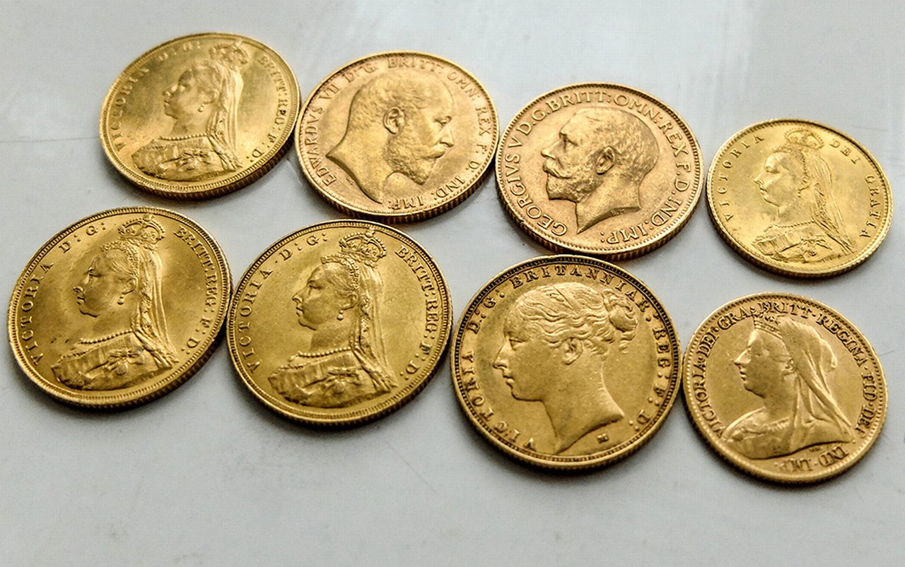 When cash was king (and queen): six full UK sovereigns and two half sovereigns, dating from 1885 to 1913 denoting the sovereign’s head (Photo by Neil Bussey)