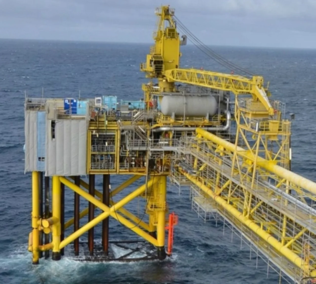 Wallsheaven Oil Platform On The Sea