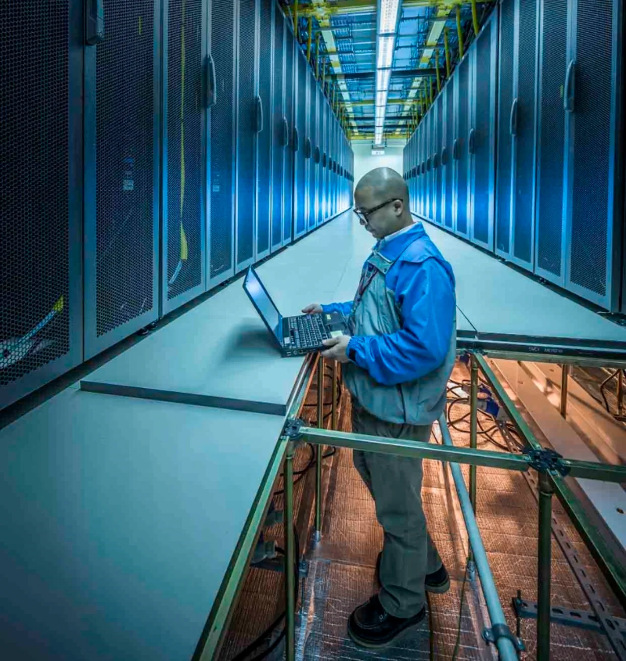 HKEX-data-centre.jpg