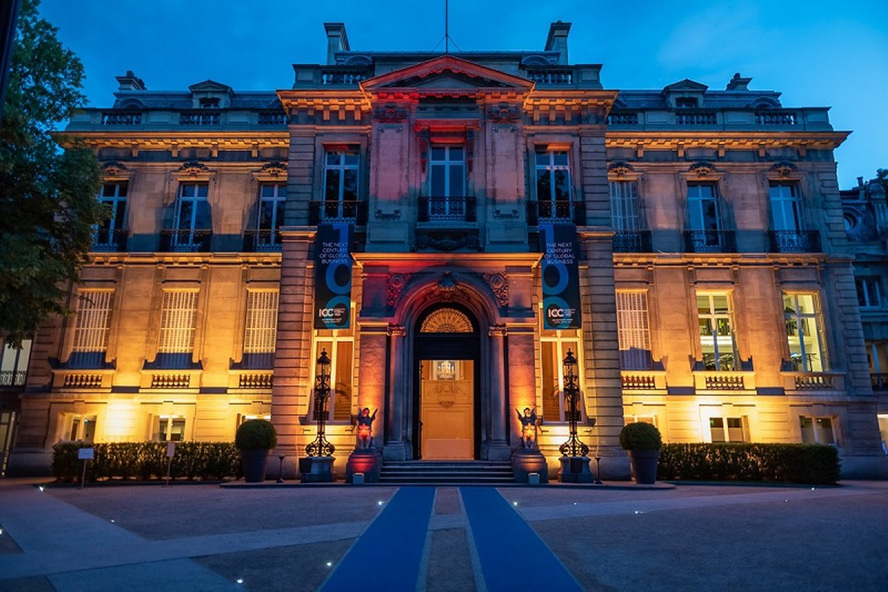 Hôtel Salomon de Rothschild illuminated at dusk