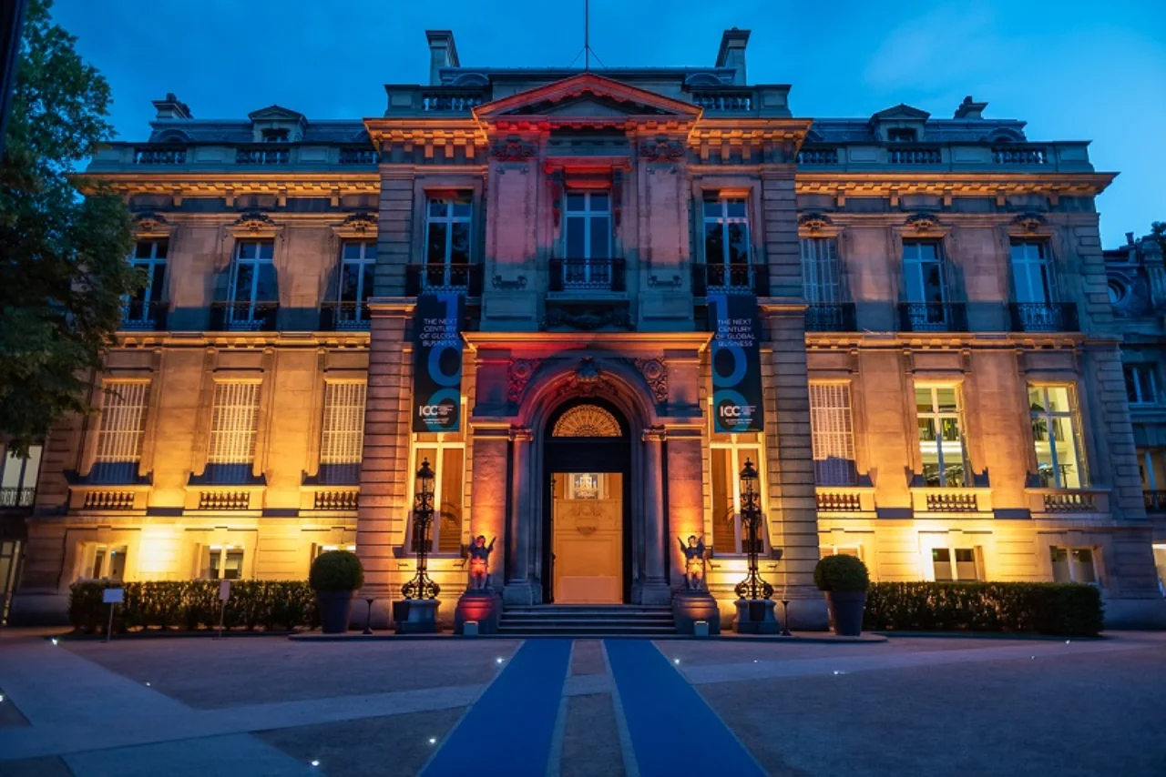 Hôtel Salomon de Rothschild illuminated at dusk
