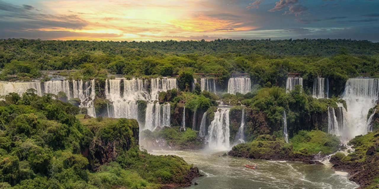 The Iguazu Falls on the Argentine side. Photographed from the Brazilian side.