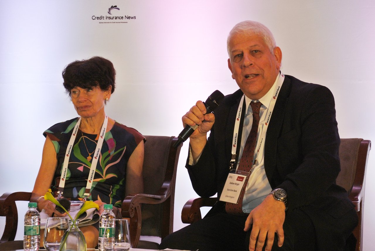 Henny Sender (FT) and Graham Bright (Euro Exim Bank) discussing