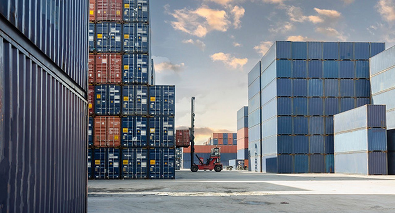 Containers in the port