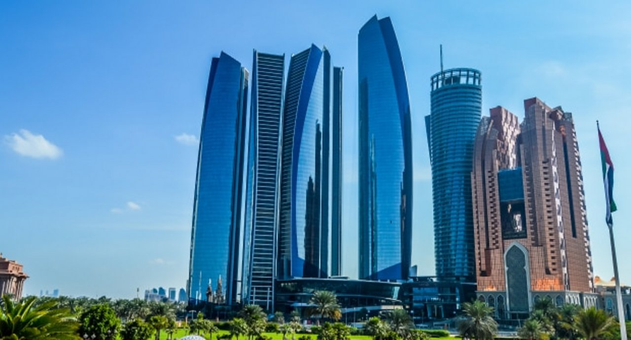 Etihad Towers a Series Of Five Tall Buildings And Hotel In Abu Dhabi Corniche Uae