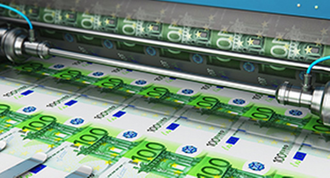 press printing one hundred euro notes